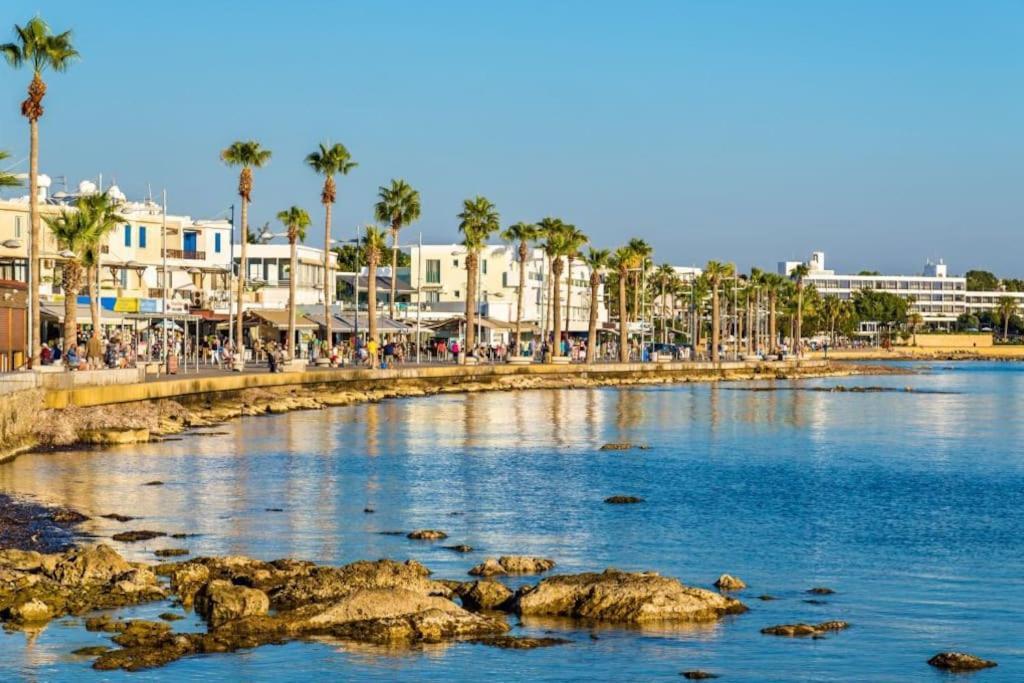 Cozy Nerina Cottage At Harbour Paphos Exteriör bild